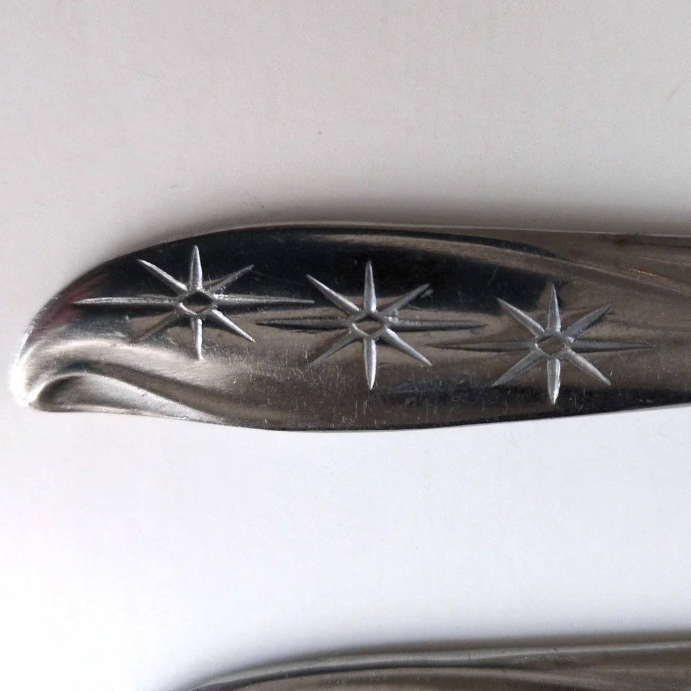 Vintage Starburst Atomic Star Stainless Steel Dinner Knives Japan Set of 6 MCM‎